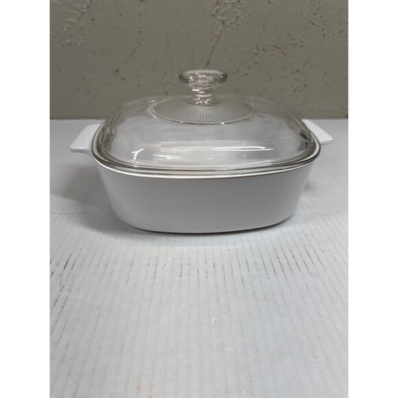 CORNING WARE A-2-B All White Casserole Dish With Glass Lid - Picture 1 of 4